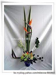 台北西洋花插花教學作品欣賞 三角花型 現代手法 flower arrangements floral art flower designs