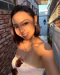 Gisela Cruz's Instagram, Twitter & Facebook