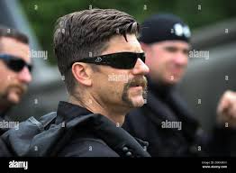 Army uh 60 hi-res stock photography and images