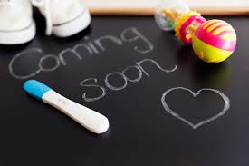 Make your pregnancy announcement beautiful to share with friends and family. Memorable And Fun Ways To Announce Pregnancy To Family Beenke