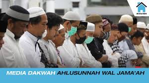 Meski begitu, mamikos akan menjelaskan tata cara sholat tarawih sendiri di rumah. Bacaan Bilal Dan Jamaah Serta Niat Doa Dalam Shalat Tarawih 11 Rakaat Lengkap