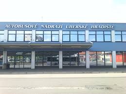 Uherské hradiště je železniční stanice v centrální části okresního města uherské hradiště ve zlínském kraji nedaleko řeky moravy. Autobusove Nadrazi Uherske Hradiste Ingress Portal