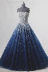 Délicat robe de bal bleu est un phénomène de mode, il est adapté à toutes les carnations. Elegant A Ligne Bleu Marine Longue Robe De Bal Avec Decollete Et Corsage Pailletemateriel De En 2020 Robes De Bal Bleues Robes Quinceanera Robes De Bal De Promo Bleues