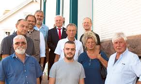 Check spelling or type a new query. Nach Der Konstituierenden Sitzung Stellte Sich Der Neue Bernbacher Ortschaftsrat Zum Erinnerungsfoto Auf Martin Hofmann Von