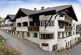 Bergtouren in serfaus ★ insgesamt stehen euch in der region serfaus 66. Serfaus Ubernachten Tirol Magazine Claudia Padula Best Dining In Serfaus Tirol Welcome To Theblog