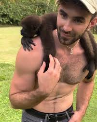 Le Pérou 🇵🇪 I miss them 🐒 -Most animals in these pictures are orphans  rescued by @laisladelosmonosperu from pet trade or meat trade. We went  there to help out as part of @