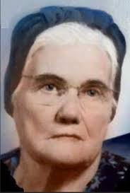 Elizabeth Passmore's Instagram, Twitter & Facebook