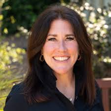 Diane Bryson's Instagram, Twitter & Facebook