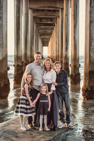Fun family beach shoot at the amazing scripps pier la jolla. How Stunning Is This Family Great Shot At La Jolla Scripps Pier Beach Photography Family Pier Family Photos Family Beach Pictures