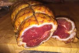 Rezept Kammschinken Vom Iberico Schwein Raucherwiki Lebensmittel Essen Fleisch Rauchern Essenswitze