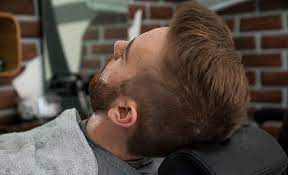 Découvrez notre formation barbier rasage à l'ancienne, des maîtres barbier vont vous apprendre comment offrir un service complet : Formation Barbier Comment Devenir Barbier