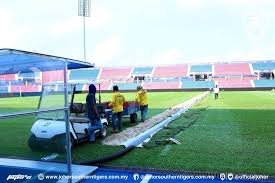 The stadium holds 30,000 people and opened in 1964. Johorsoutherntigers On Twitter Maintenance And Renovation Of Tan Sri Dato Haji Hassan Yunos Stadium Larkin Find Out More At Https T Co V95whn1424 Https T Co 2fagroenij
