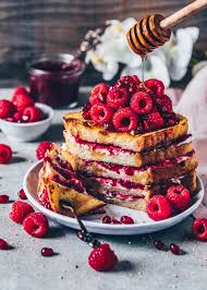 Best Vegan French Toast Recipe Easy To Make In 10 Minutes Perfect For A Quick Breakfast Brunch Or Desse Vegan French Toast Toast Recipes French Toast Recipe