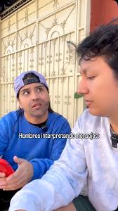 Un ciego guiando a otro ciego😭😂😂