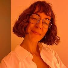 Jennifer Simonton's Instagram, Twitter & Facebook