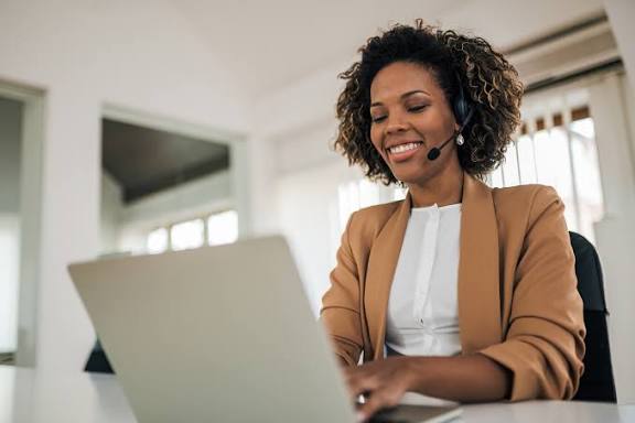 Top Customer Service Programs for Small Businesses