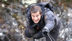 Tehnici de supravietuire si sfaturi esentiale. Bear Grylls Expertul In SupravieÈ›uire In AtenÈ›ia AutoritÄƒÈ›ilor Bulgare Pentru CÄƒ A Mancat O BroascÄƒ