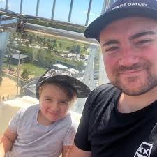 Melbourne Cup day!! The 7 of us blokes have convinced the boss to let us  knock off early for the Cup. What pubs and clubs are doing something ? Not  keen on