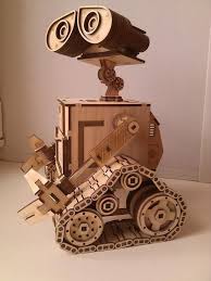 Costruttore Di Legno Robot Wall E Gioco Puzzle Modello Di Etsy Wall E Cardboard Model Cardboard Sculpture
