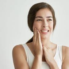 Penyebab Gigi Crown Permanen Sakit dan Cara Mengatasinya