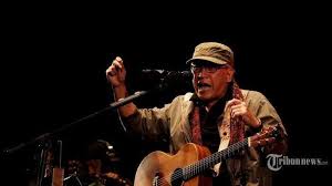 C em o, o, ya o … ya o … ya bongkar reff ii : Chord Dan Lirik Lagu Iwan Fals Bongkar Kalau Cinta Sudah Dibuang Jangan Harap Keadilan Akan Datang Tribun Palu