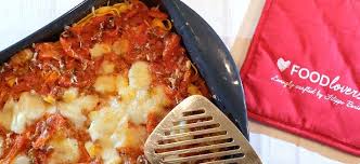 Tagliatelle Uit De Oven Met Gehakt Tomatensaus En Mozzarella Recept In 2020 Tagliatelle Voedsel Ideeen Pastarecepten