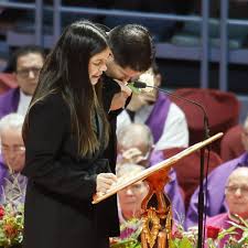 A Dios - ⚫️Os comparto el emotivo "discurso en forma de oración" que fue pronunciado por Liliana, hija de Natividad de la Torre fallecida en el accidente de tren de Adamuz, en