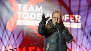 Die partei die basis hat wie alle parteien ihre experten. Portrat Jurgen Todenhofer Ein Besessener Grundet Eine Partei Augsburger Allgemeine