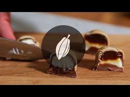 Praline Filled With Parsnip And Caramel Palsternacka Och Karamell Youtube Artisan Chocolate Parsnips Pralines