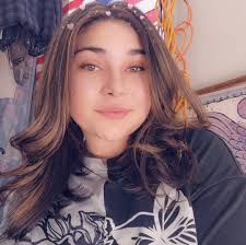 Can someone do senior photos for cheap in Siskiyou County before end of  February or early March?