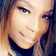 Paula Reddick's Instagram, Twitter & Facebook