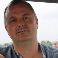 PDF) Huguenots en boites, de nuit. Le cimetière des huguenots de Charenton  (Val-de-Marne)