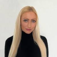 Julia Kmiecik Email & Phone Number