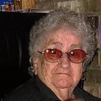 Jana Yost's Instagram, Twitter & Facebook