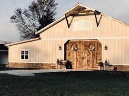 The Barn At Faith Farms Wedding Venue In Tennessee Farm Wedding Venue Venues Farm Wedding