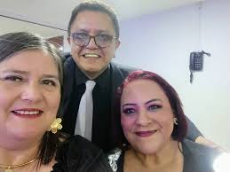 🙋🏽‍♀️ En mi calidad de Presidenta de la Mesa Directiva de la LXVI  Legislatura me reuní con el Lic. Victor Miguel Castropola Sangabriel y Lic.  Jorge Francisco Martínez López del Departamento de