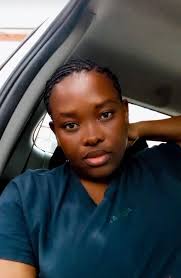 Pretoria Zoo looks glum in this video. The woman was not pleased when she  walked around the big zoo to see five animals. Mzansi people had mixed  feels: “That elephant has been