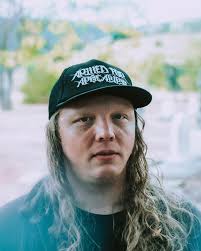 Ending this year with a relieved sigh. It's been a long one. I started 2021  in the lowest time of my life, sunken with grief. Despite how rough it's  been, 2021 brought