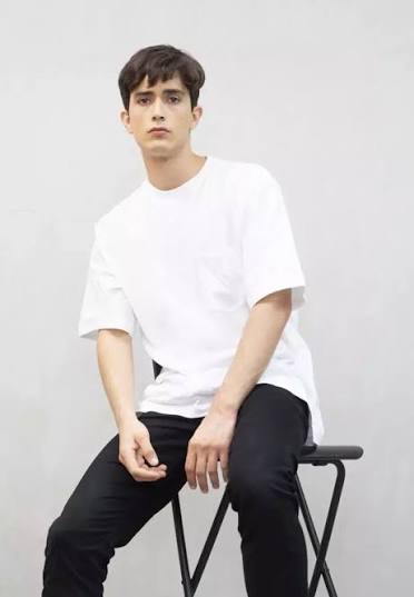Baju Oversize Putih - Baju