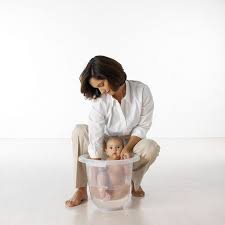 There are foldable tubs, bucket tubs, inflatable tubs, bubbling baby spas, and even ones with inserted slings to hold the baby in. 059 Baby Bath Tub Baby Bath Bucket Baby Bath