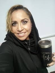 Its Friday everyone! Let's rise our coffee cups and celebrate this amazing  day! 😊 I'm feeling so happy and excited to start my weekend, are you? I  find that a fresh cup