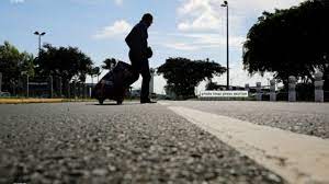 Results for motifs imperieux translation from french to english. Pas De Voyages De Loisirs Motif Imperieux Sur Quels Criteres Peut On Voyager Actuellement Imaz Press Reunion L Actualite De La Reunion En Photos