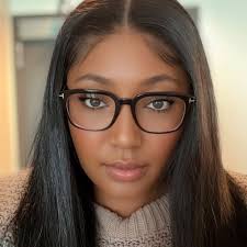 Dressing exactly like Beyonce exactly after she wore the same thing to do  the same thing is crazy.