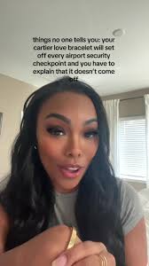 Samantha (@samanthacassandra_)