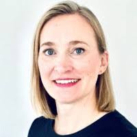 Sonja Marsh's Instagram, Twitter & Facebook