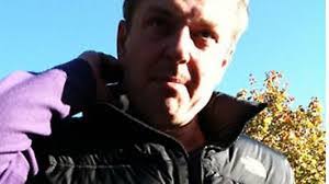 Darren Mott's Instagram, Twitter & Facebook