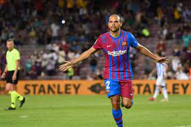 Martin braithwaite (barcelona) header from the centre of the box to the top left corner. Evuxpuz3nevqym