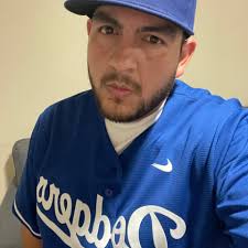 Does the Can-Am Maverick R's transmission clunk when shifting into 3rd gear  or any other gear, is it normal?