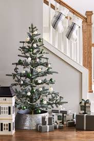 Christmas Decor Trends Of 2020 Christmas Celebration All About Christmas Christmas Decor Trends Holiday Decor Faux Christmas