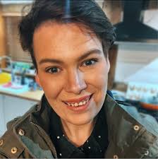 Lizzie Cooper 1:1 Diet Consultant